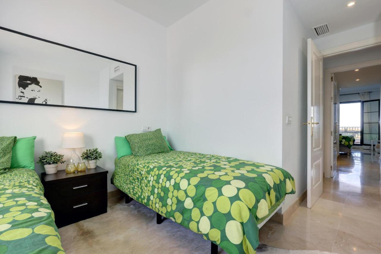 2 Bed-Rooms With A View Benahavis Luaran gambar
